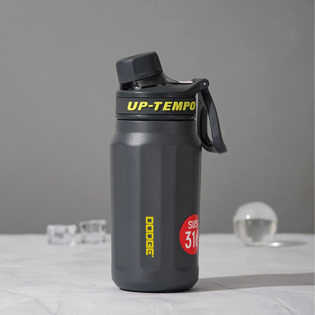 Garrafa Térmica à Vácuo Dodge Up-Tempo 670ml